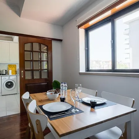 Cozy Coimbra Apartment Апартаменты