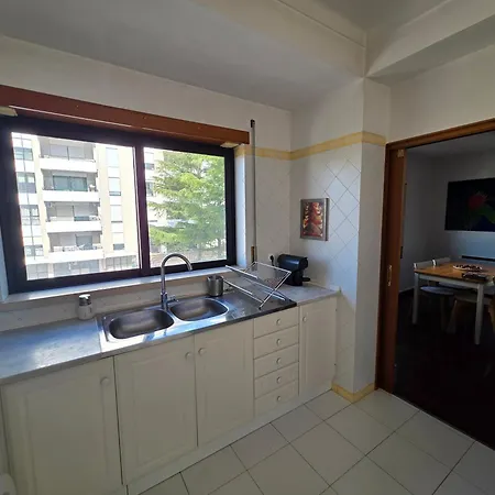 Cozy Coimbra Apartment Апартаменты Коимбра